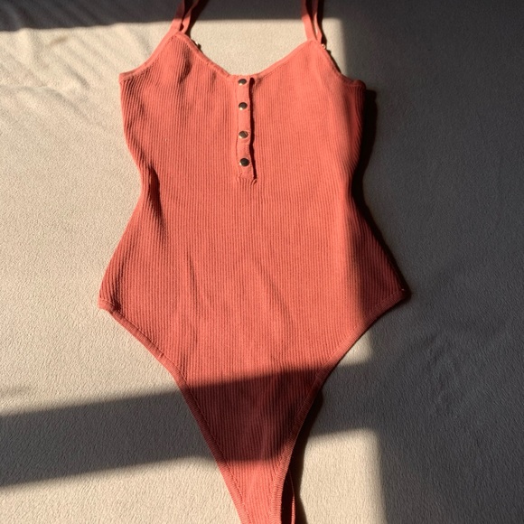 Fashion Nova Tops - FashionNova Body Suit